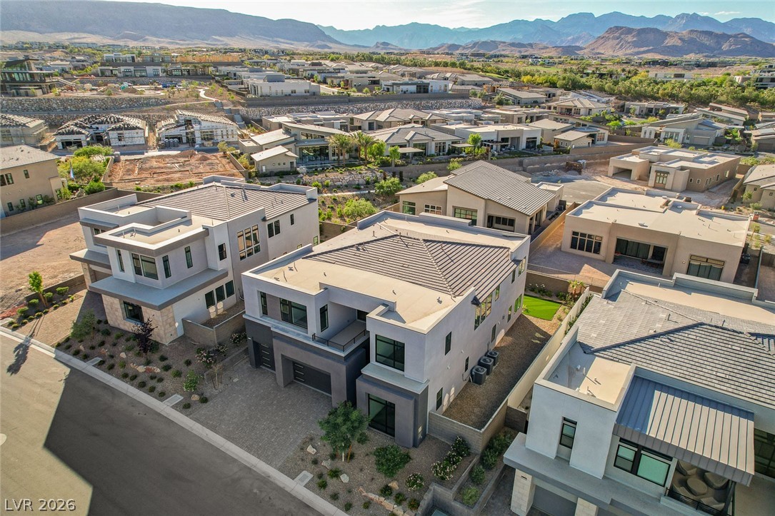 Photo 3 of 10738 Desert Heights Avenue