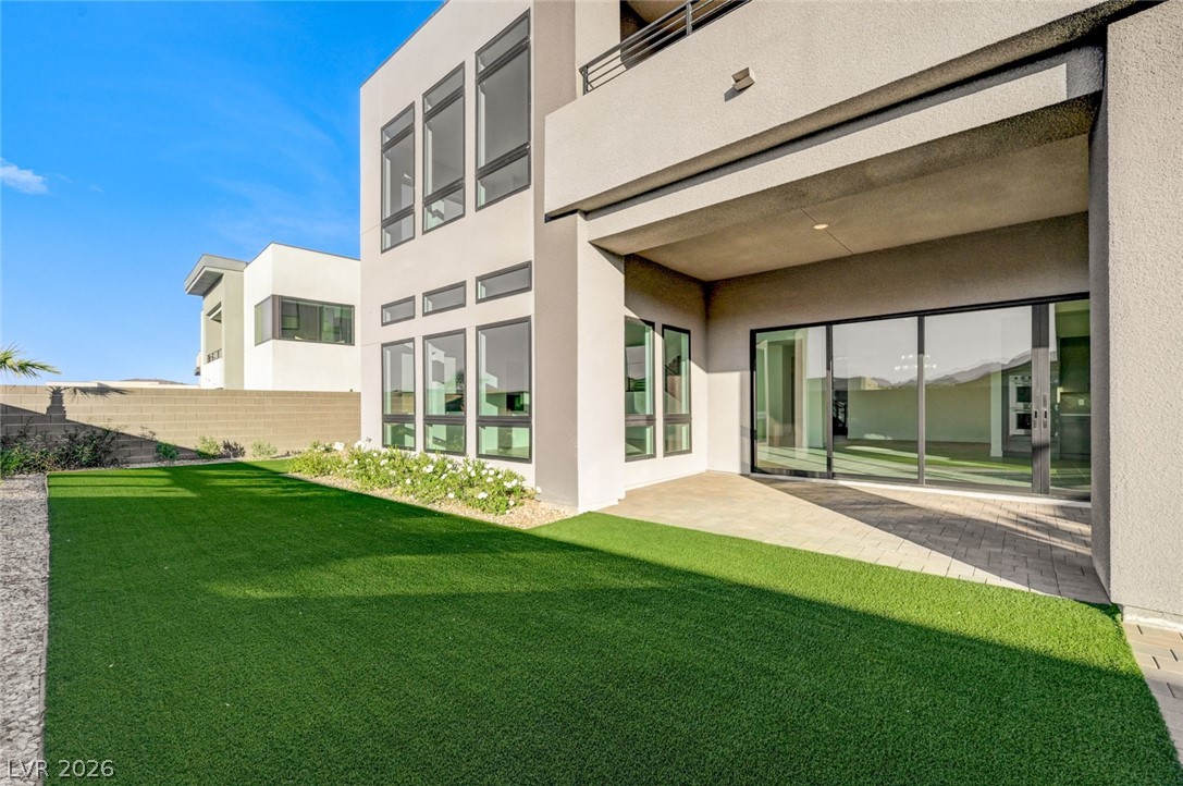 Photo 5 of 10738 Desert Heights Avenue