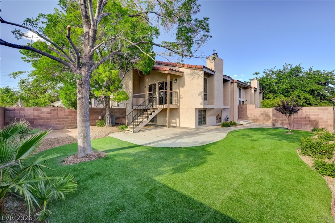 Photo 3 of 1305 Capri Drive #D