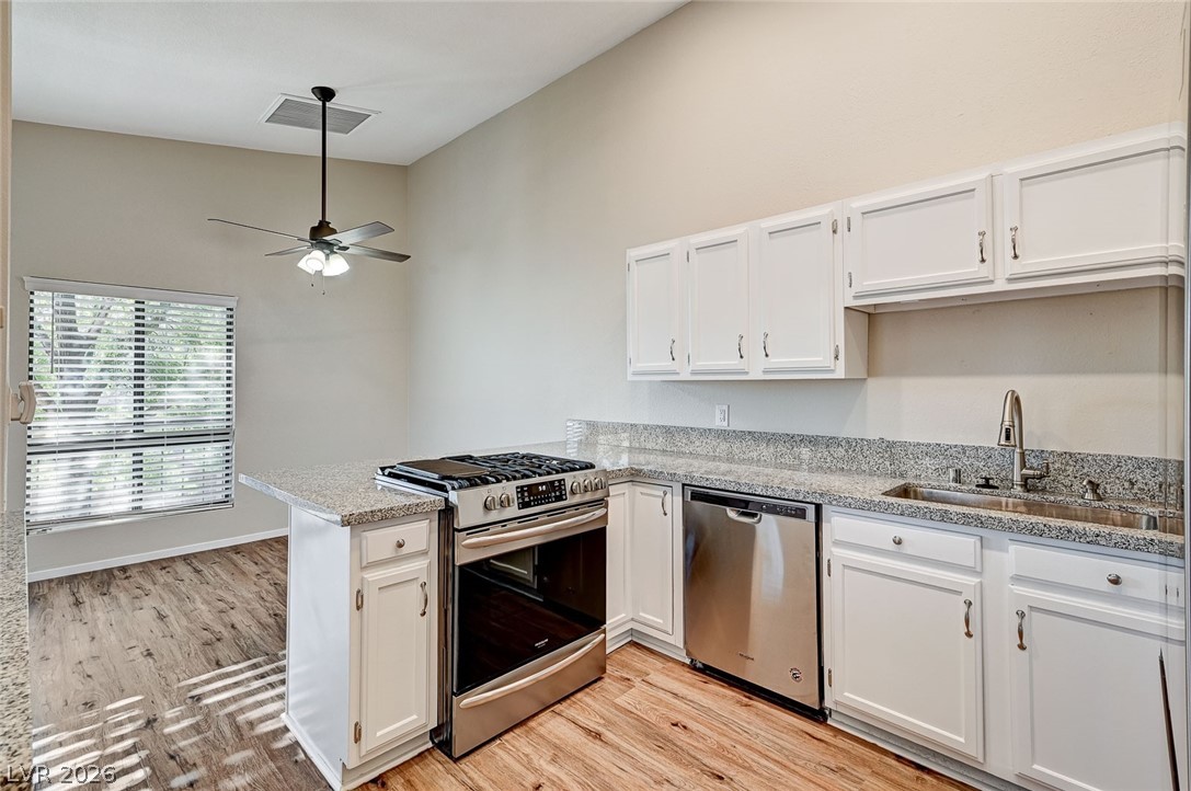 Photo 8 of 28, 1305 Capri Drive #D