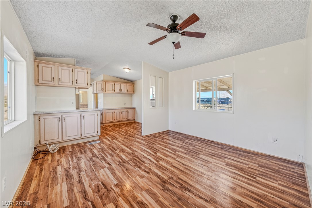 Photo 23 of 43, 2801 Ambler Way