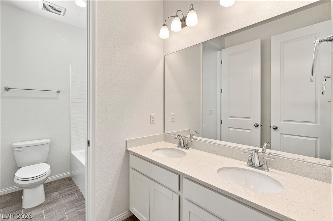 Photo 8 of 24, 5187 Dustin Keller Avenue
