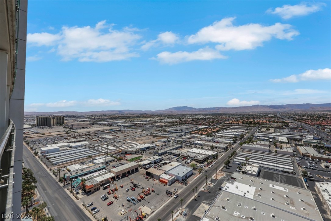 Photo 24 of 28, 4381 W Flamingo Road #3003