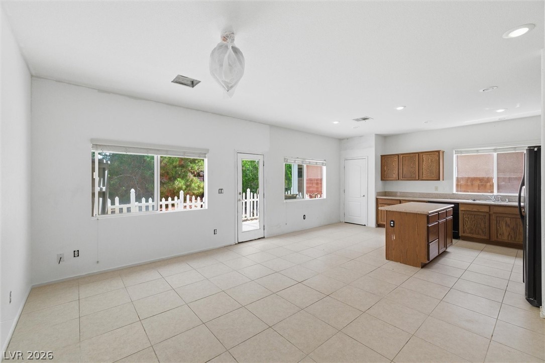 Photo 6 of 38, 4721 S Adriano Way