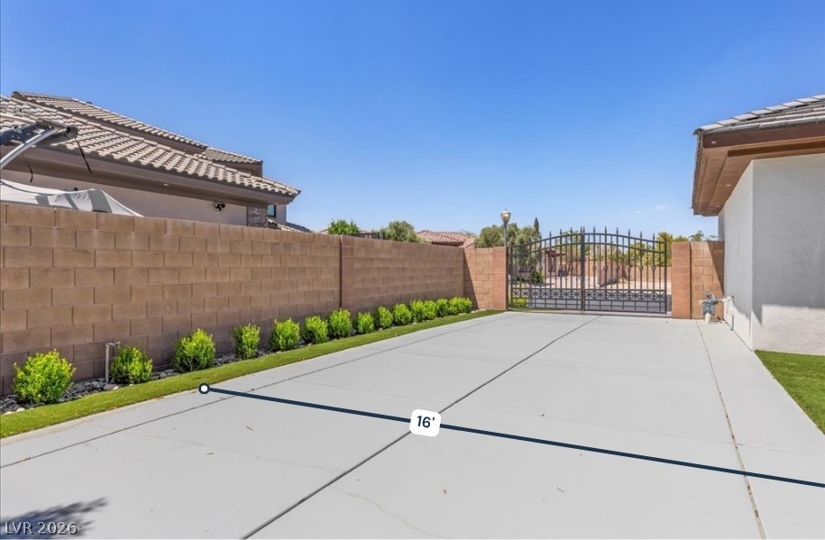 Photo 32 of 44, 225 Saint Elmo Circle