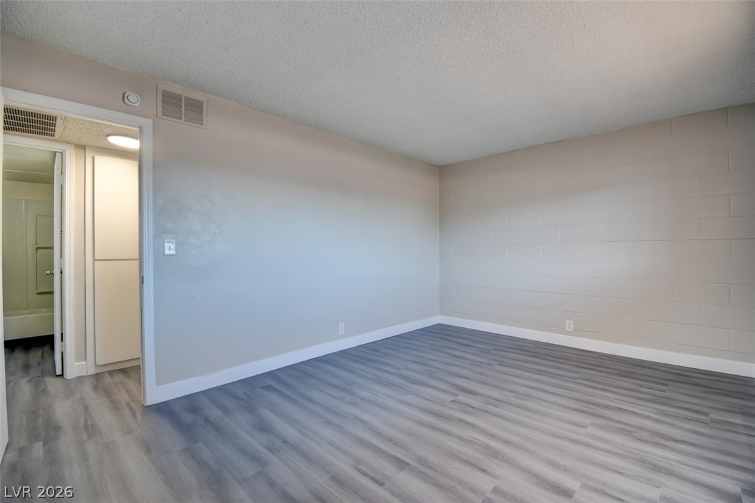 Photo 6 of 17, 625 S Royal Crest Circle #13