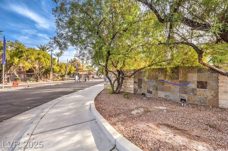 Photo 16 of 18, 2750 S Durango Drive #1003