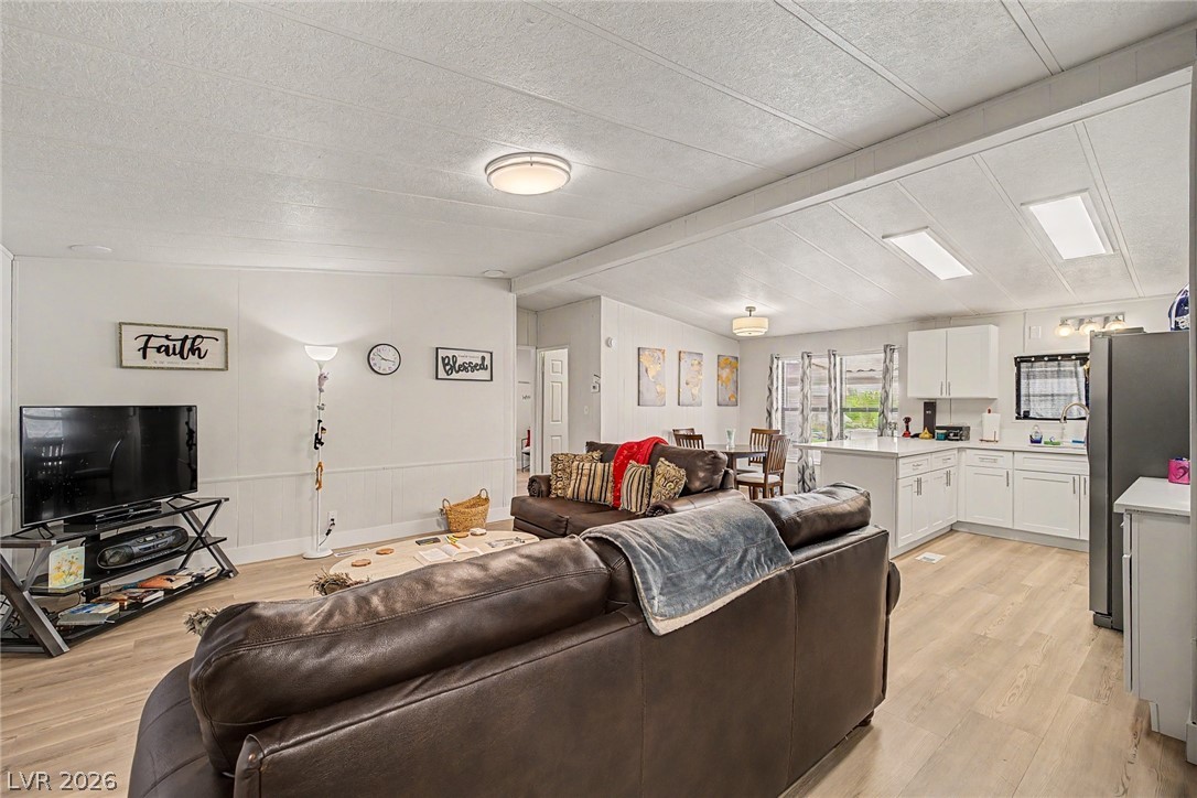 Photo 6 of 31, 5512 Aldama Road