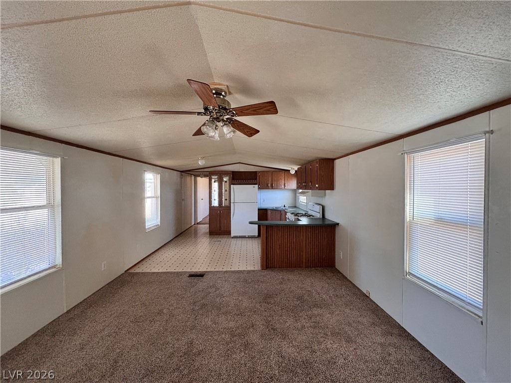 Photo 6 of 20, 3851 W Donner Street