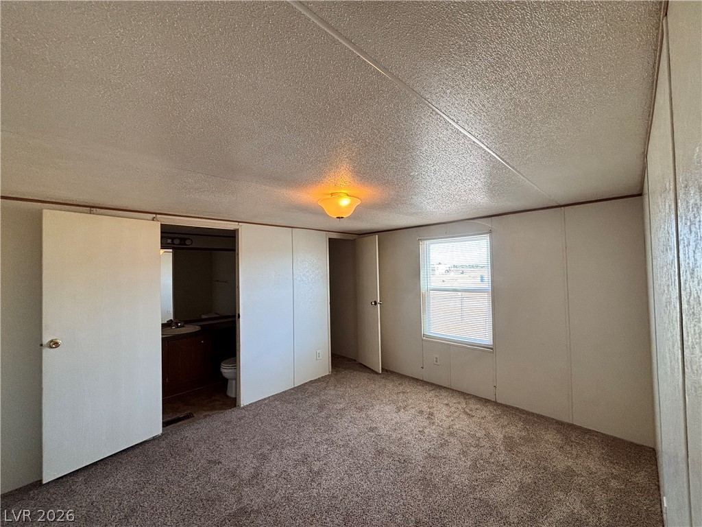 Photo 18 of 20, 3851 W Donner Street
