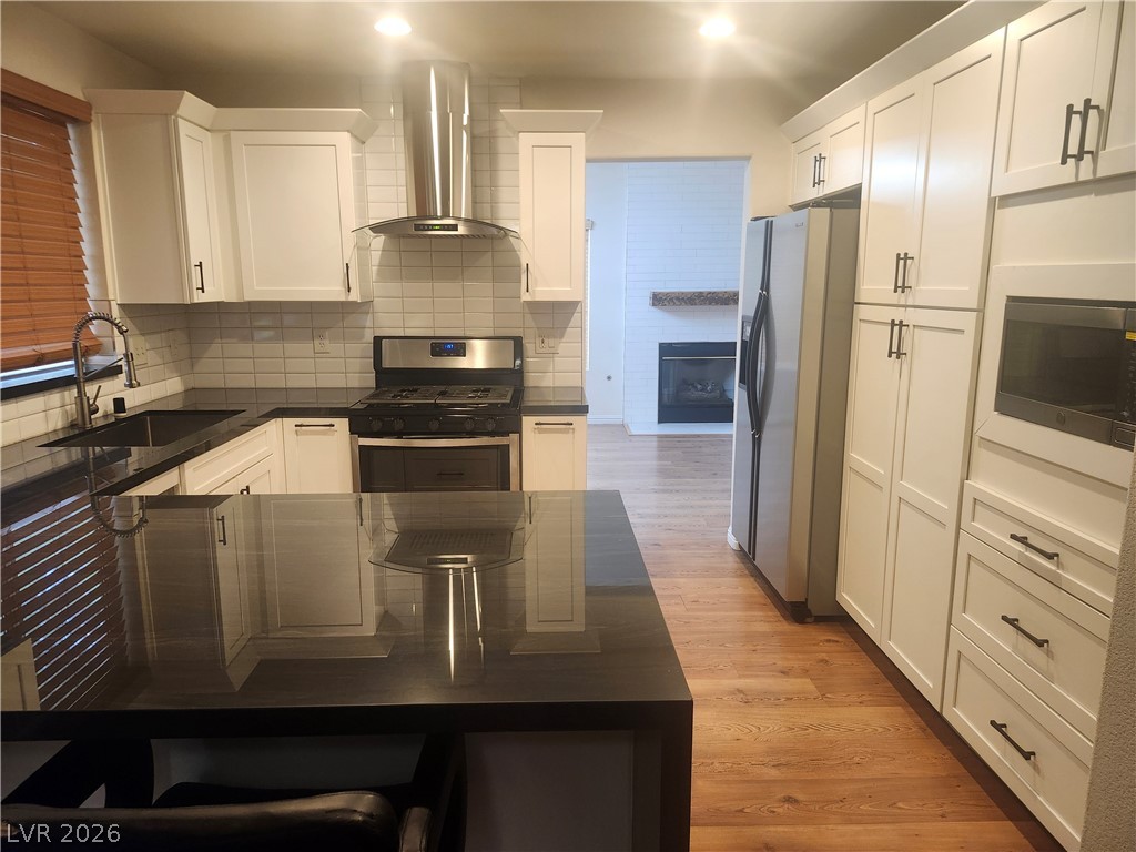 Photo 9 of 56, 4013 Forest Knoll Lane