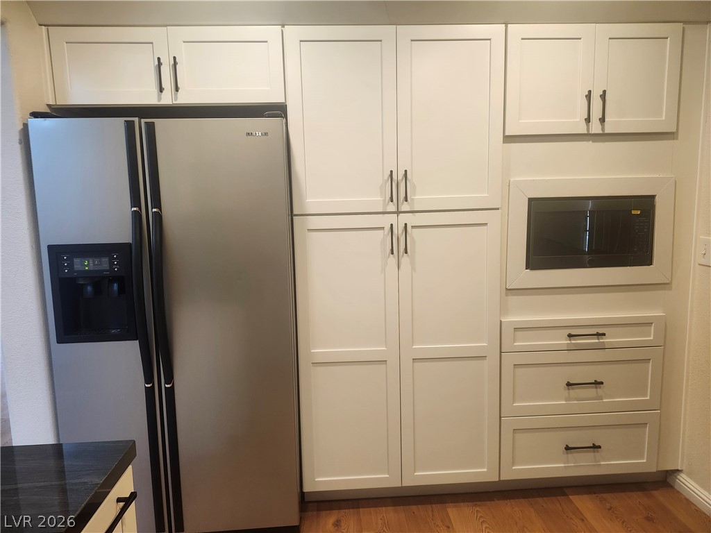 Photo 11 of 56, 4013 Forest Knoll Lane