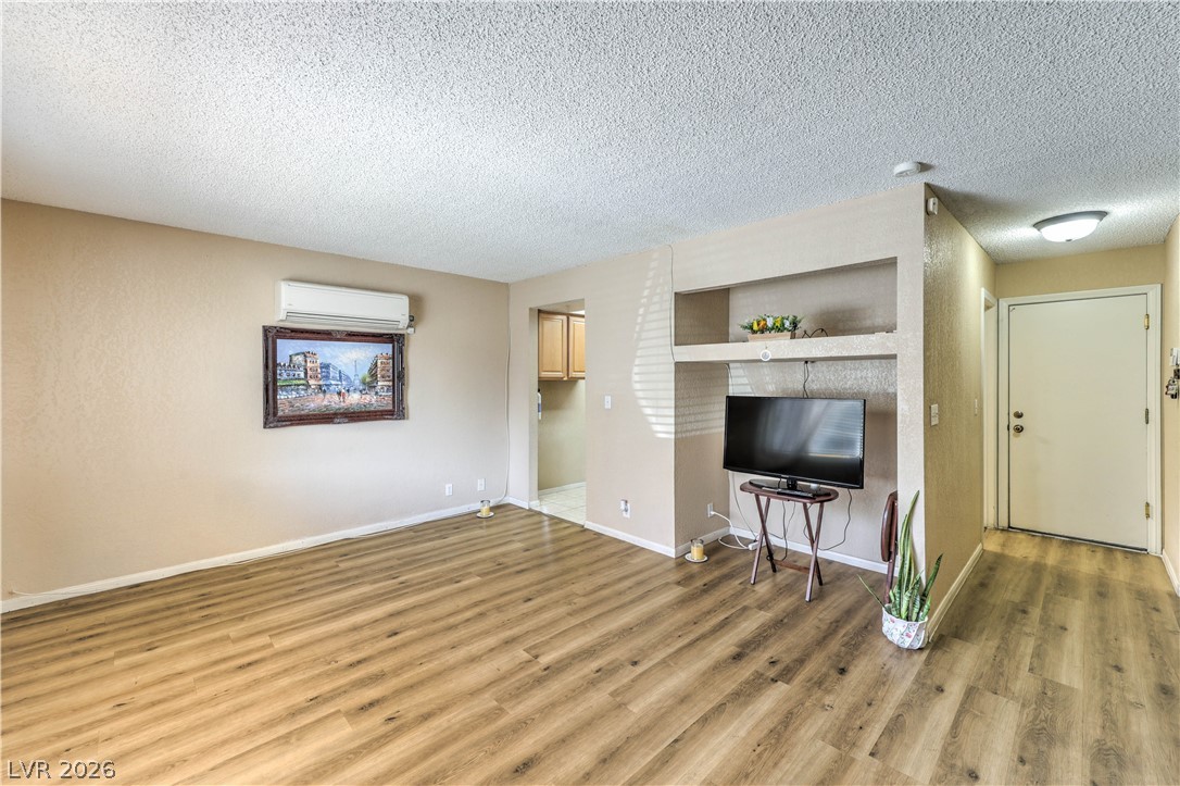 Photo 6 of 26, 100 S Crestline Drive #65