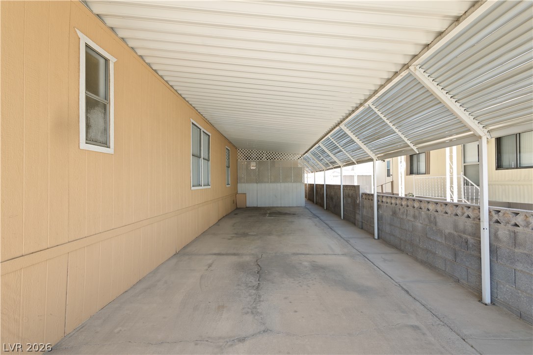 Photo 6 of 39, 4641 Royal Ridge Boulevard