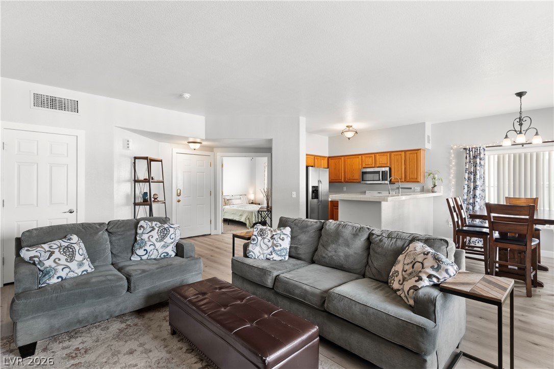 Photo 6 of 36, 4940 Black Bear Road #101