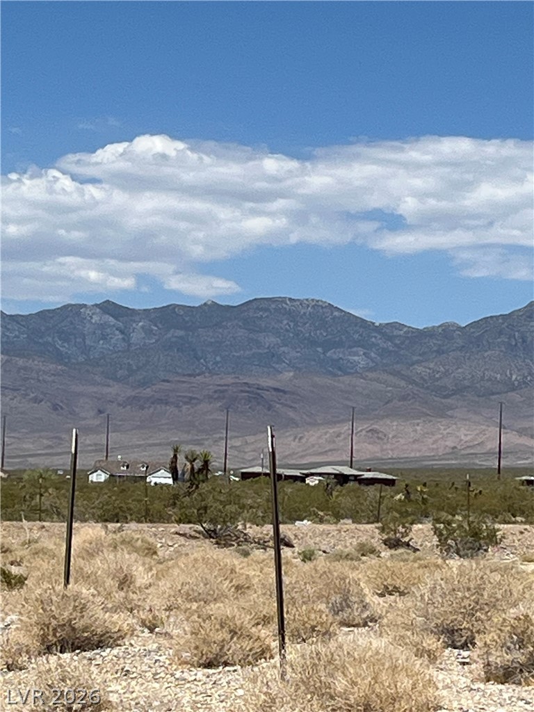 Photo 9 of 19, 101 N Powerline Road