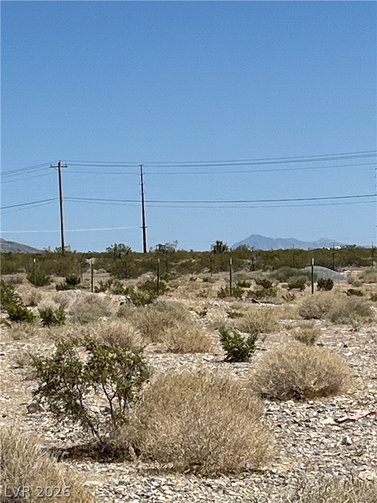 Photo 11 of 19, 101 N Powerline Road