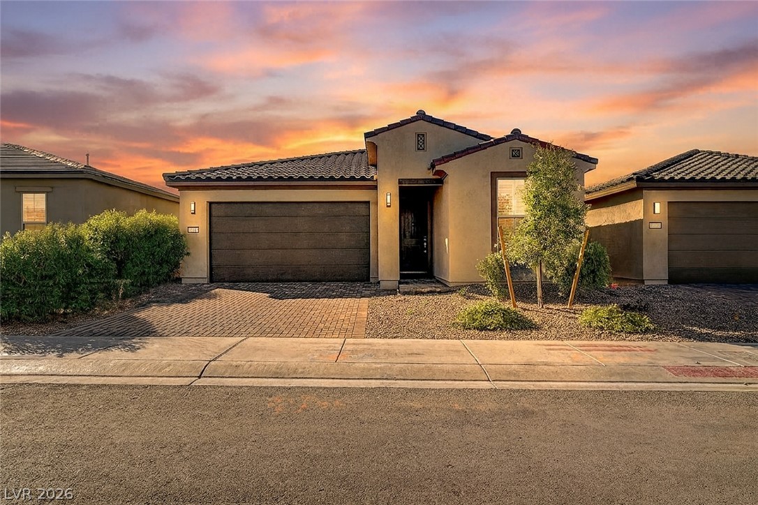10255 Crimson Currant Street, Las Vegas 89143