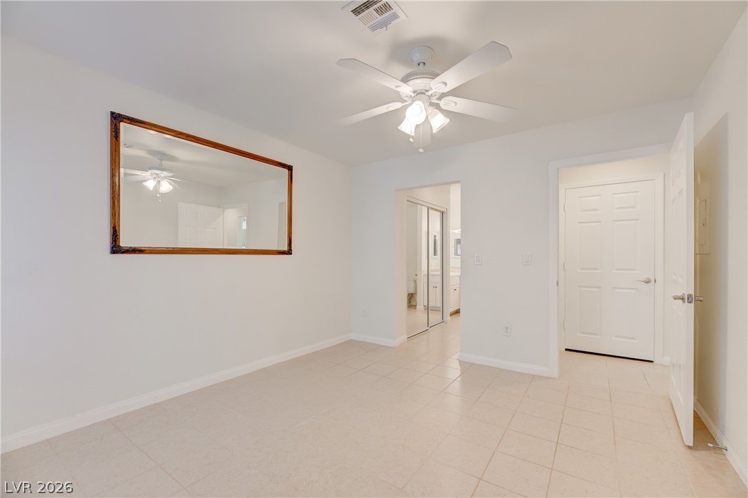Photo 11 of 31, 4835 S Torrey Pines Drive #104