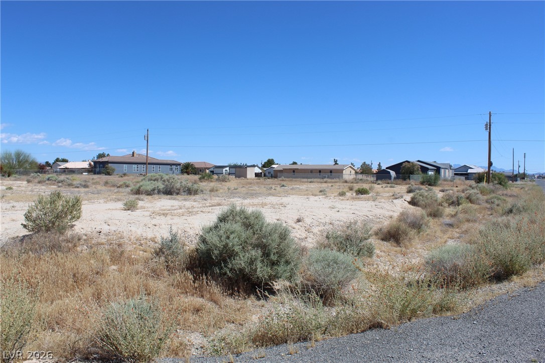 Photo 2 of 401 Gina Street