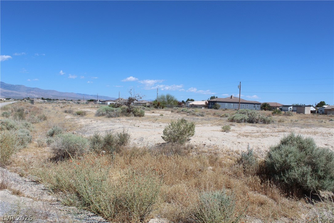 Photo 3 of 401 Gina Street