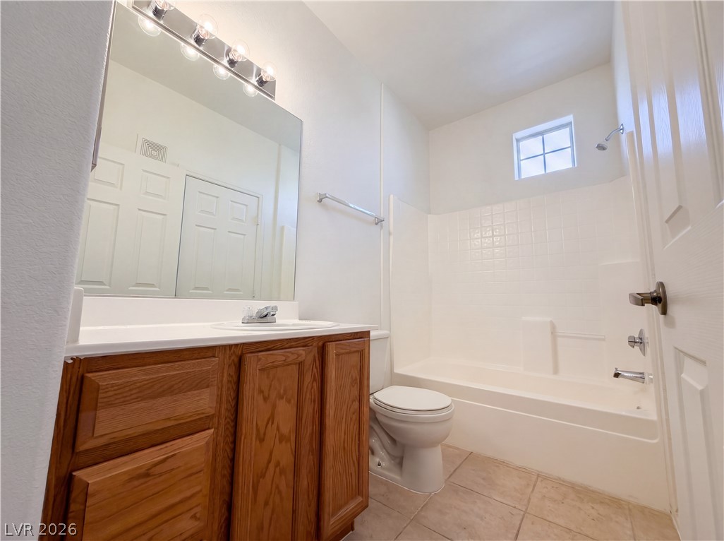 Photo 18 of 30, 5855 Valley Drive #2088