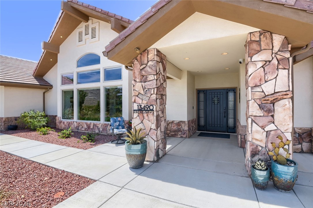 Photo 3 of 13490 Racel Street