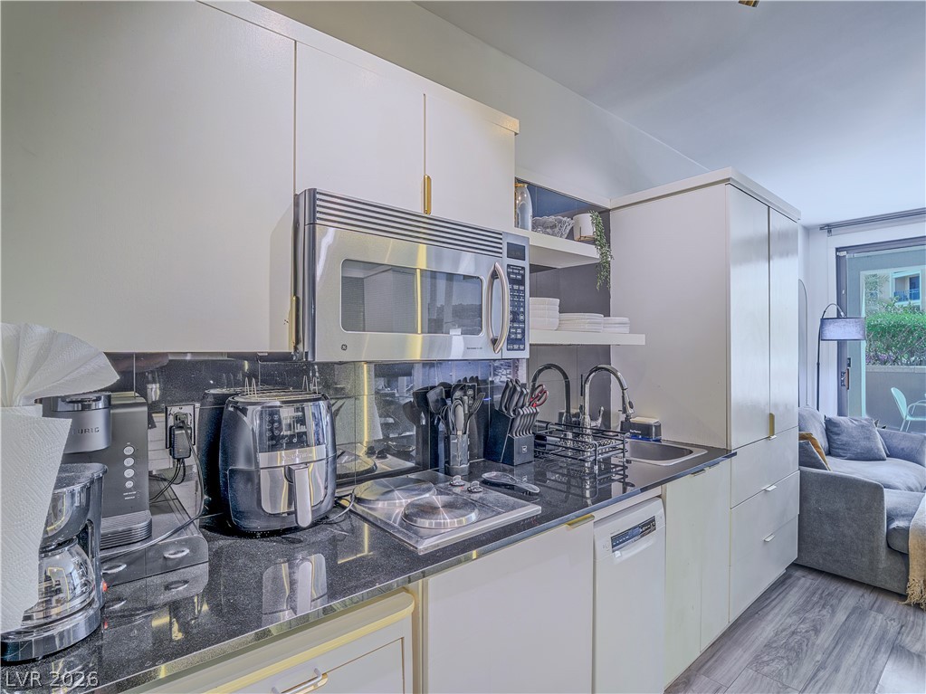 Photo 11 of 40, 29 Montelago Boulevard #141