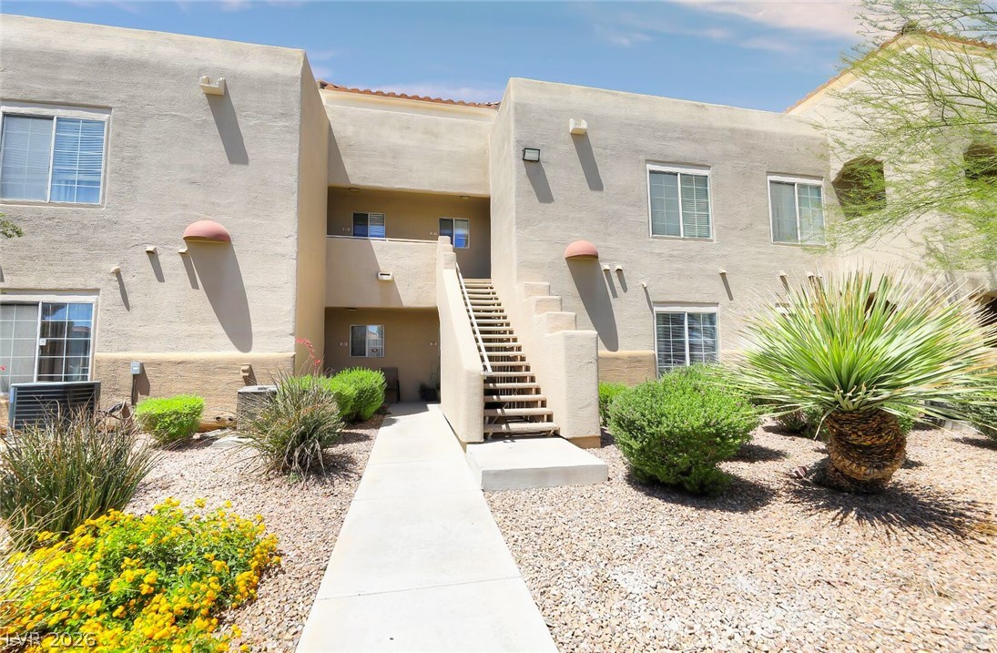 1909 Desert Falls Court #105, Las Vegas 89128