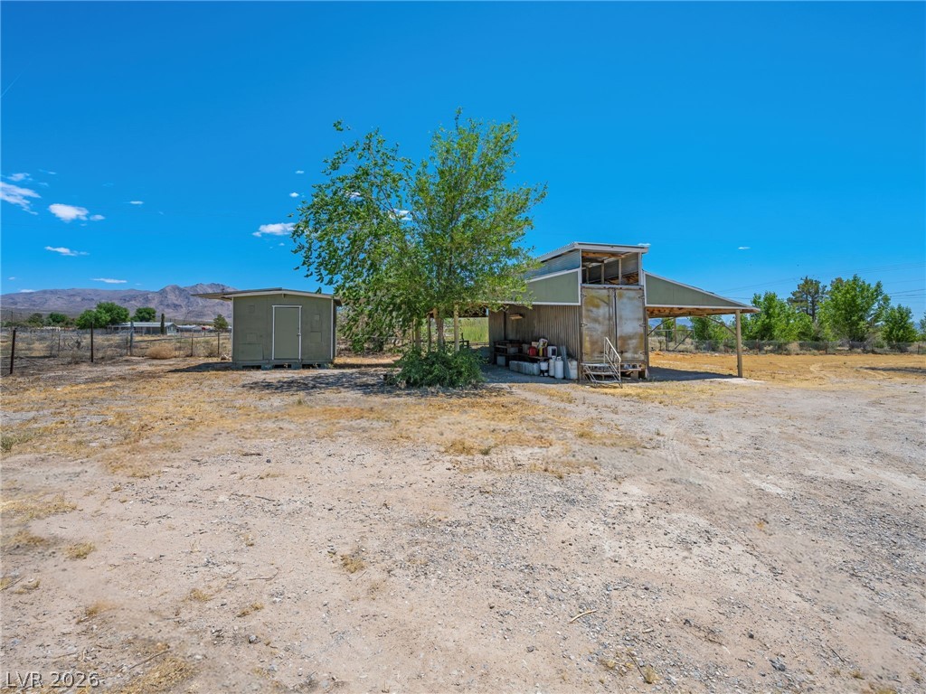Photo 9 of 76, 420 E Quartz Avenue