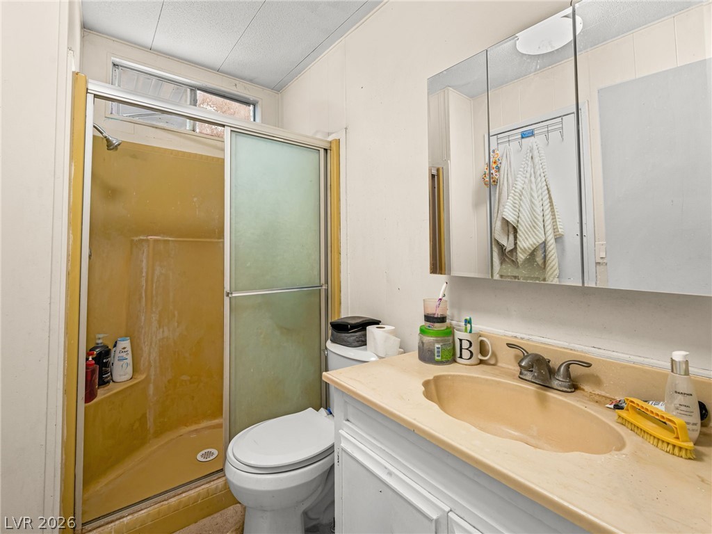Photo 29 of 76, 420 E Quartz Avenue