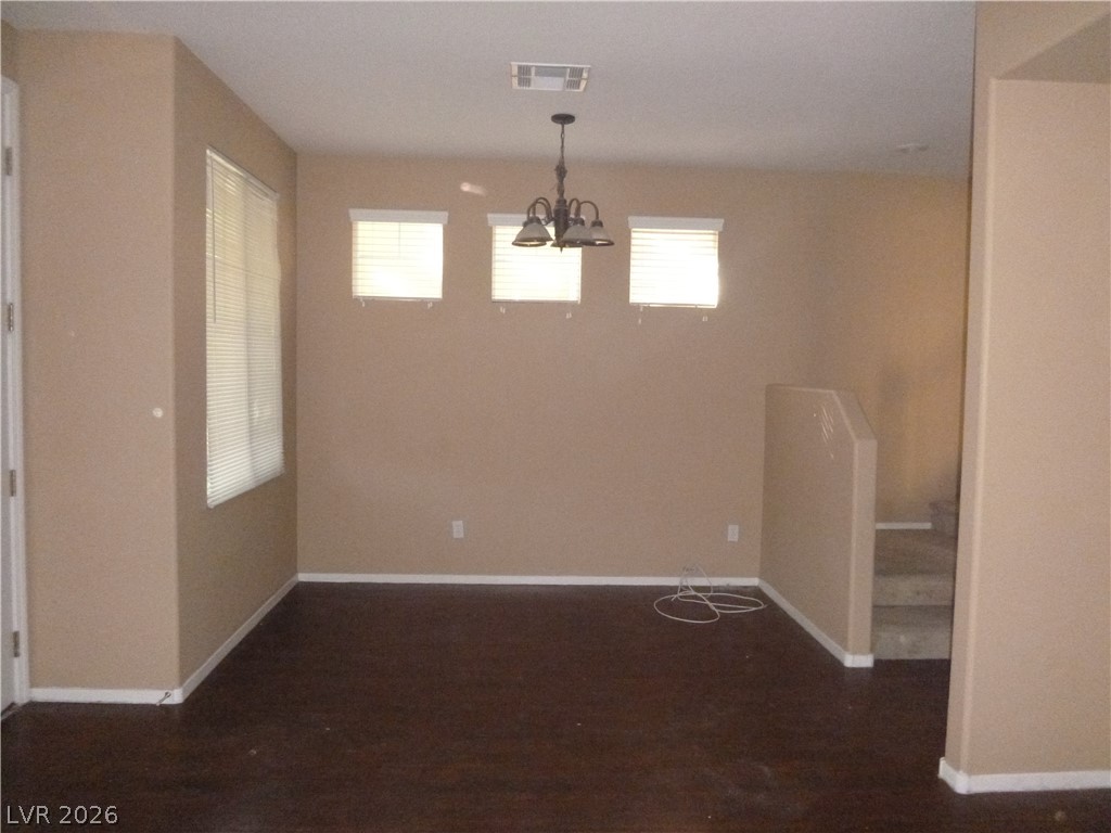 Photo 3 of 5725 Mount Ida Street