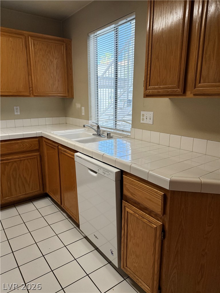 Photo 5 of 3125 N Buffalo Drive #1135