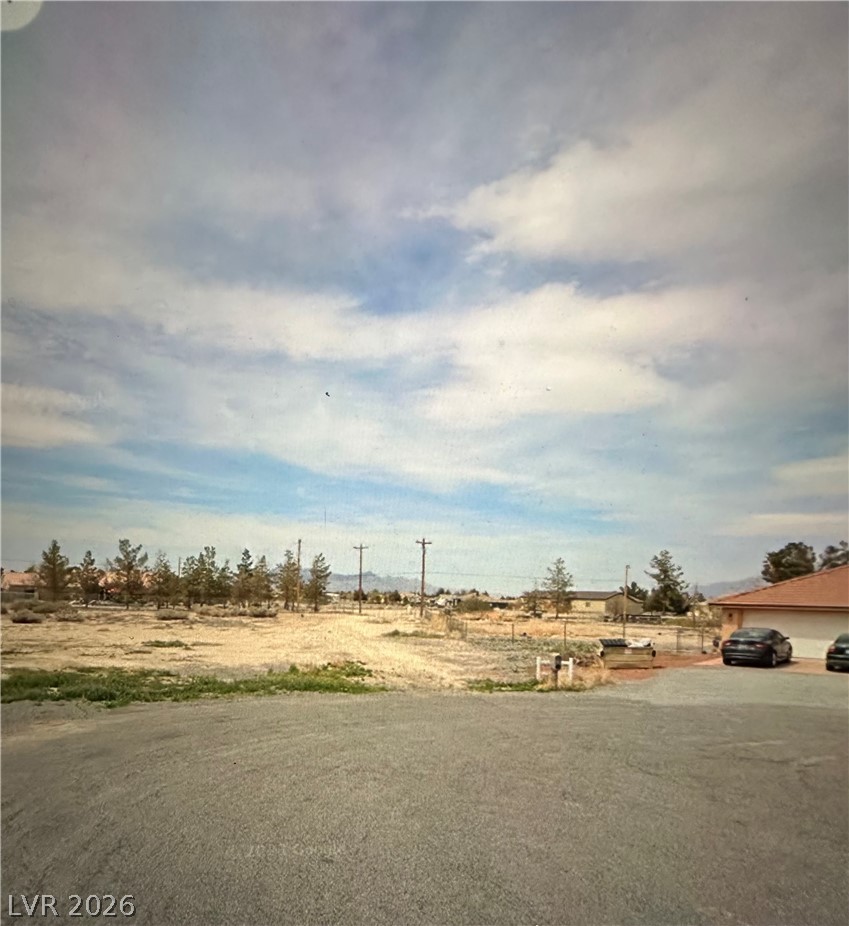 Photo 6 of 10, 3060 S Deacon Court