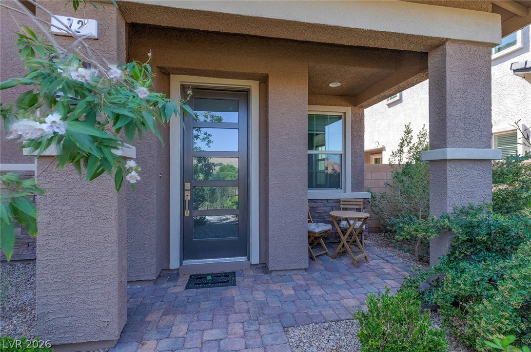 Photo 2 of 72 Kimberlite Drive