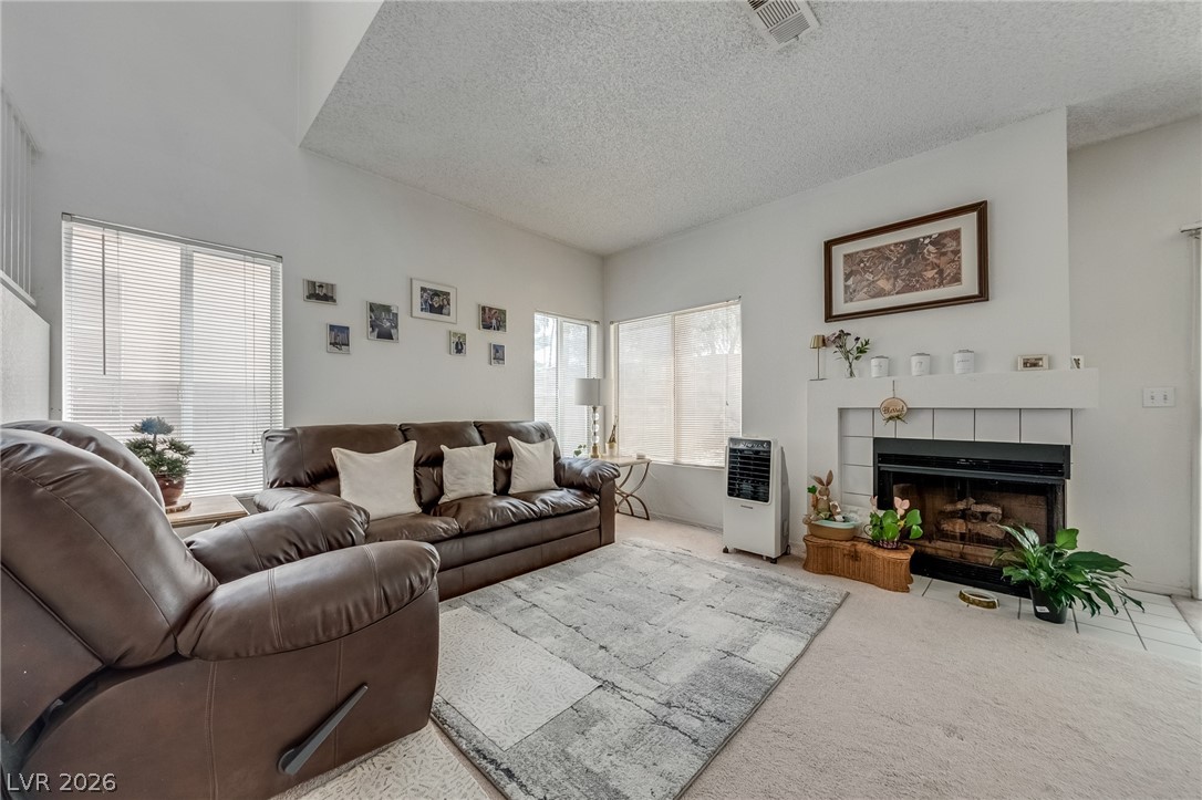 Photo 5 of 1667 Britannia Avenue