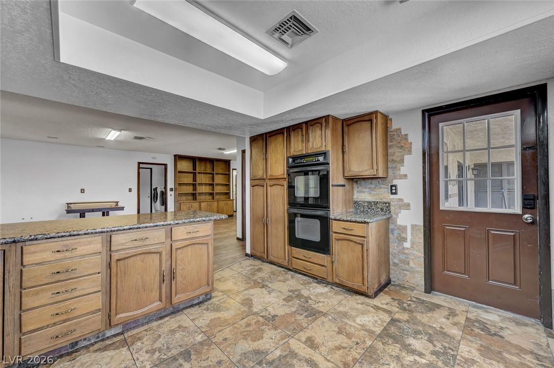 Photo 19 of 66, 6975 Obannon Drive