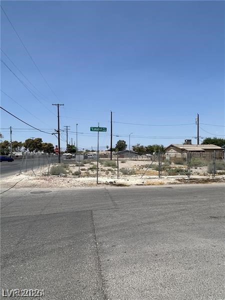 Photo 7 of 9, 1150 Laurel Avenue