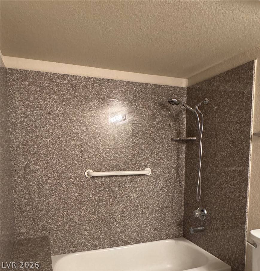 Photo 10 of 22, 2606 S Durango Drive #235