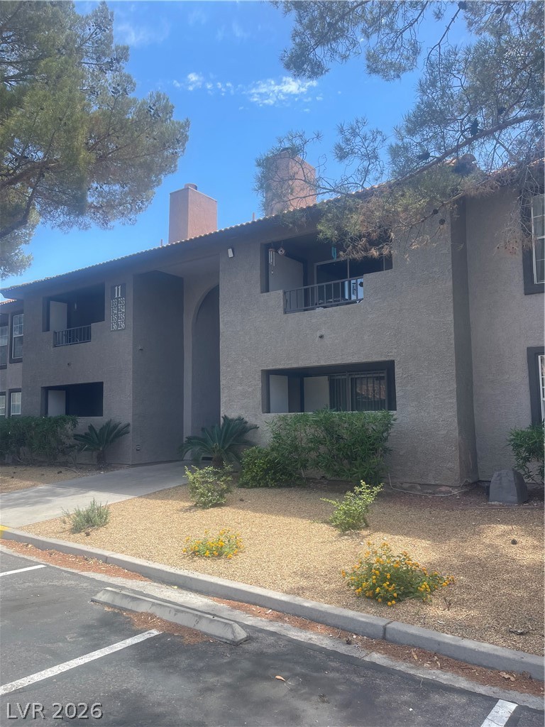 Photo 16 of 22, 2606 S Durango Drive #235