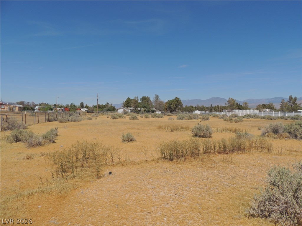 Photo 11 of 16, 1580 Thousandaire Boulevard