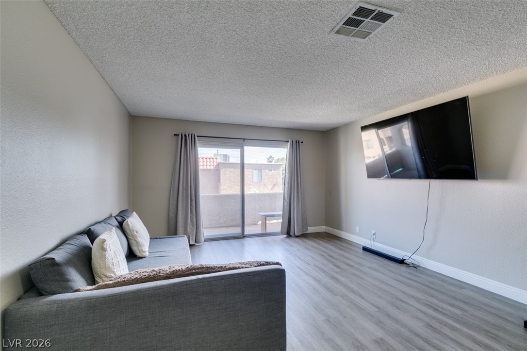 Photo 15 of 34, 1784 Jupiter Court #B