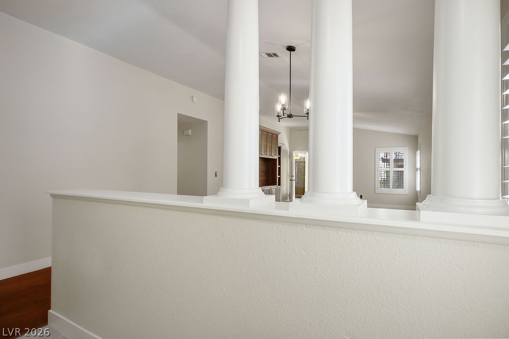Photo 3 of 4824 Lawnwood Court