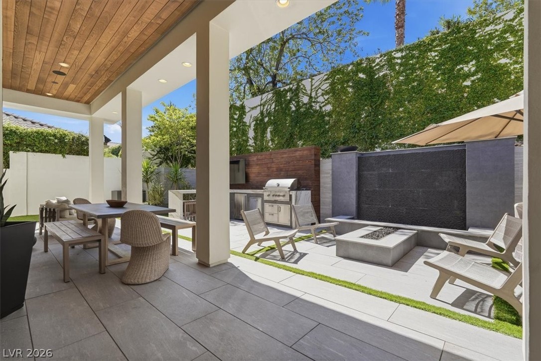 Photo 43 of 54, 2257 Coral Ridge Avenue
