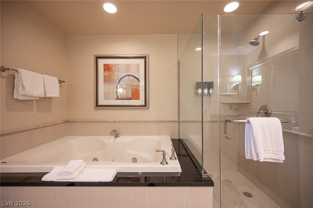 Photo 34 of 53, 135 E Harmon Avenue #1402/1404