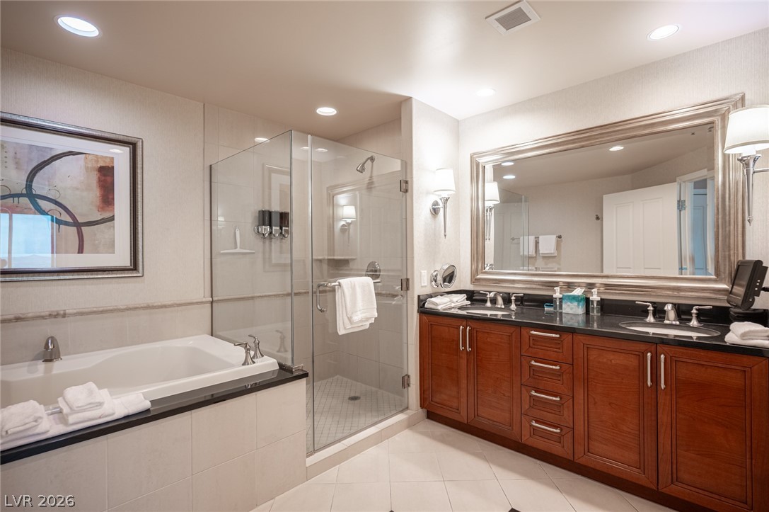 Photo 51 of 53, 135 E Harmon Avenue #1402/1404