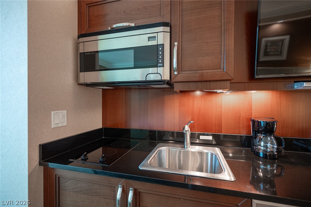 Photo 43 of 53, 135 E Harmon Avenue #1402/1404