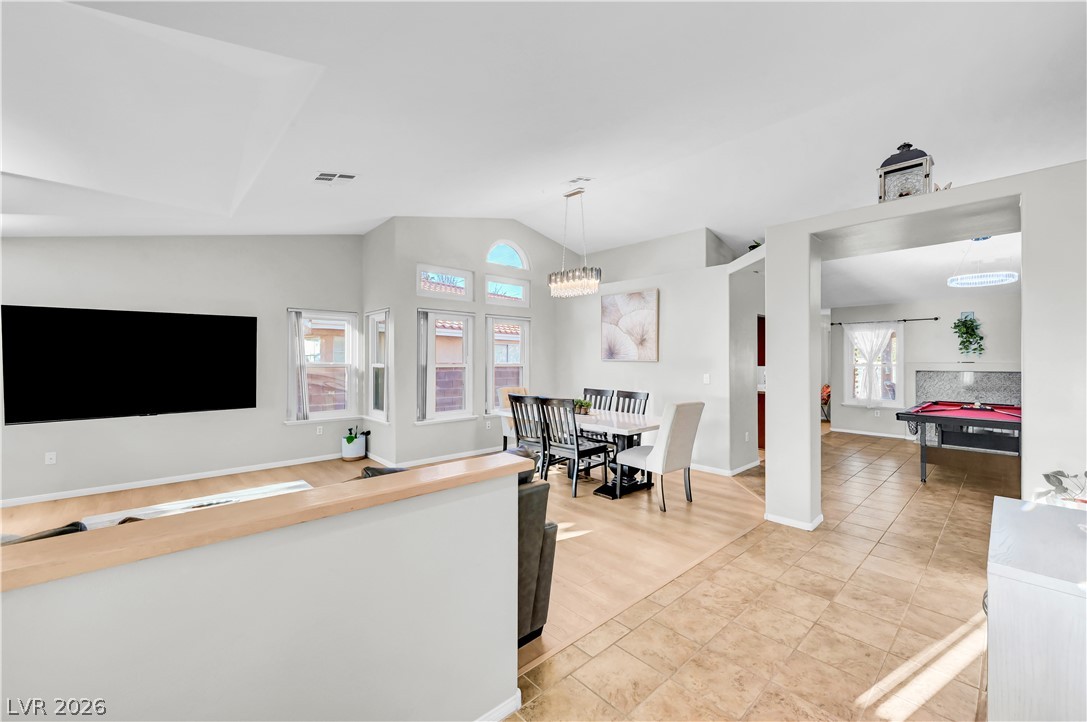 Photo 4 of 7724 Clearwood Avenue