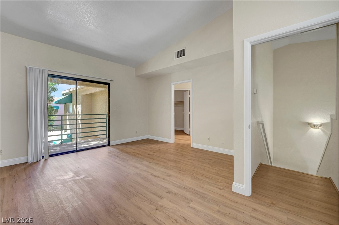 Photo 34 of 44, 4420 Woodpine Drive #103