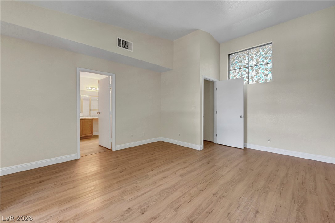 Photo 35 of 44, 4420 Woodpine Drive #103